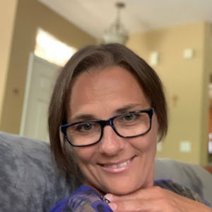 Meet your Posher, Magdalena